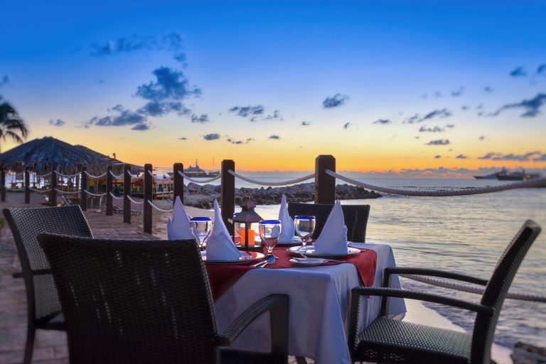 Restaurants of Dutch & French side St Maarten / St Martin