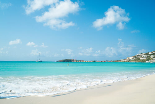 Great bay beach in Philipsburg