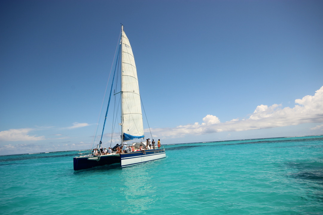 Eagle Tours catamaran on the sea