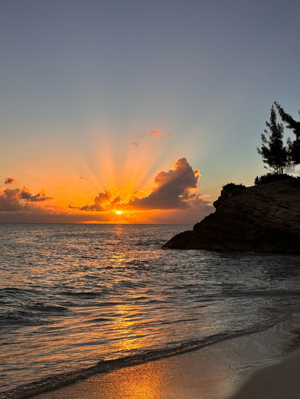 A sunset picture at cupecoy beach